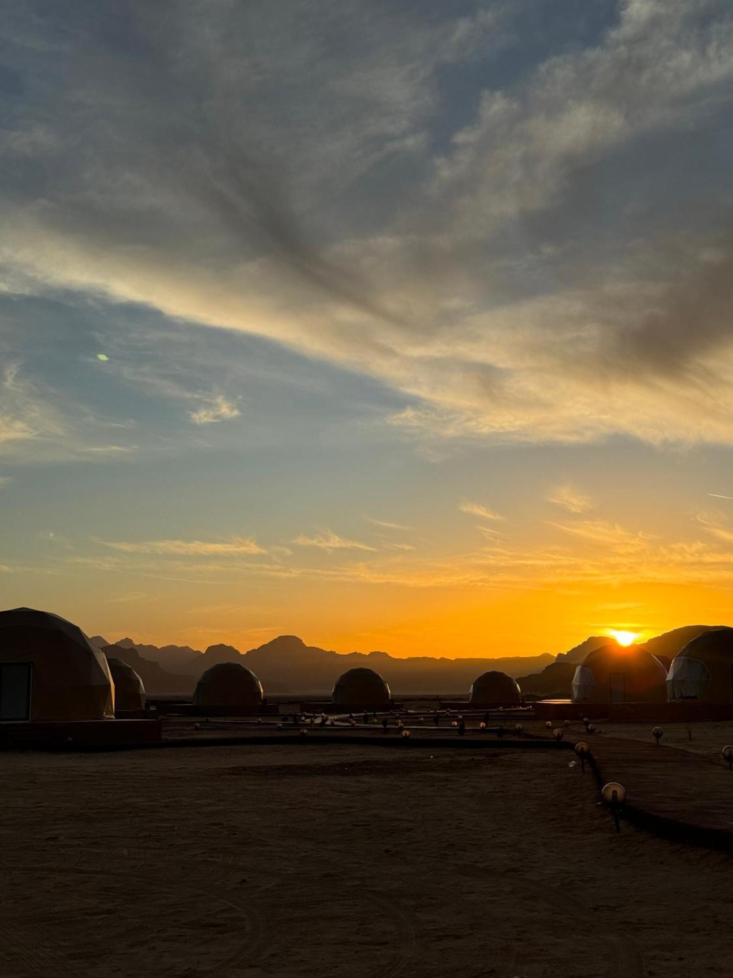Wadi Rum Anwar Luxury Camp 외부 사진