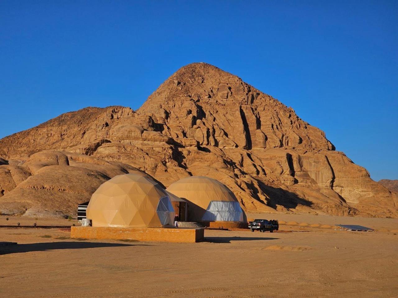 Wadi Rum Anwar Luxury Camp 외부 사진